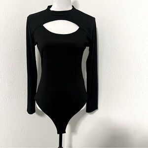 YOMOKO Women’s Large Chic Black Cut-Out Long Sleeve Ribbed Bodysuit EUC Everyday